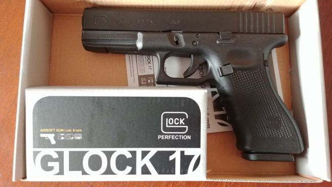 Glock 17 en caja